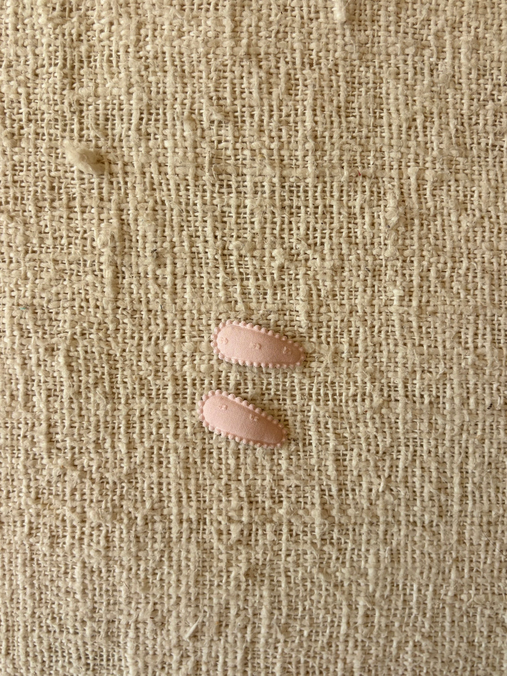 2 baby hairclips plummet pink