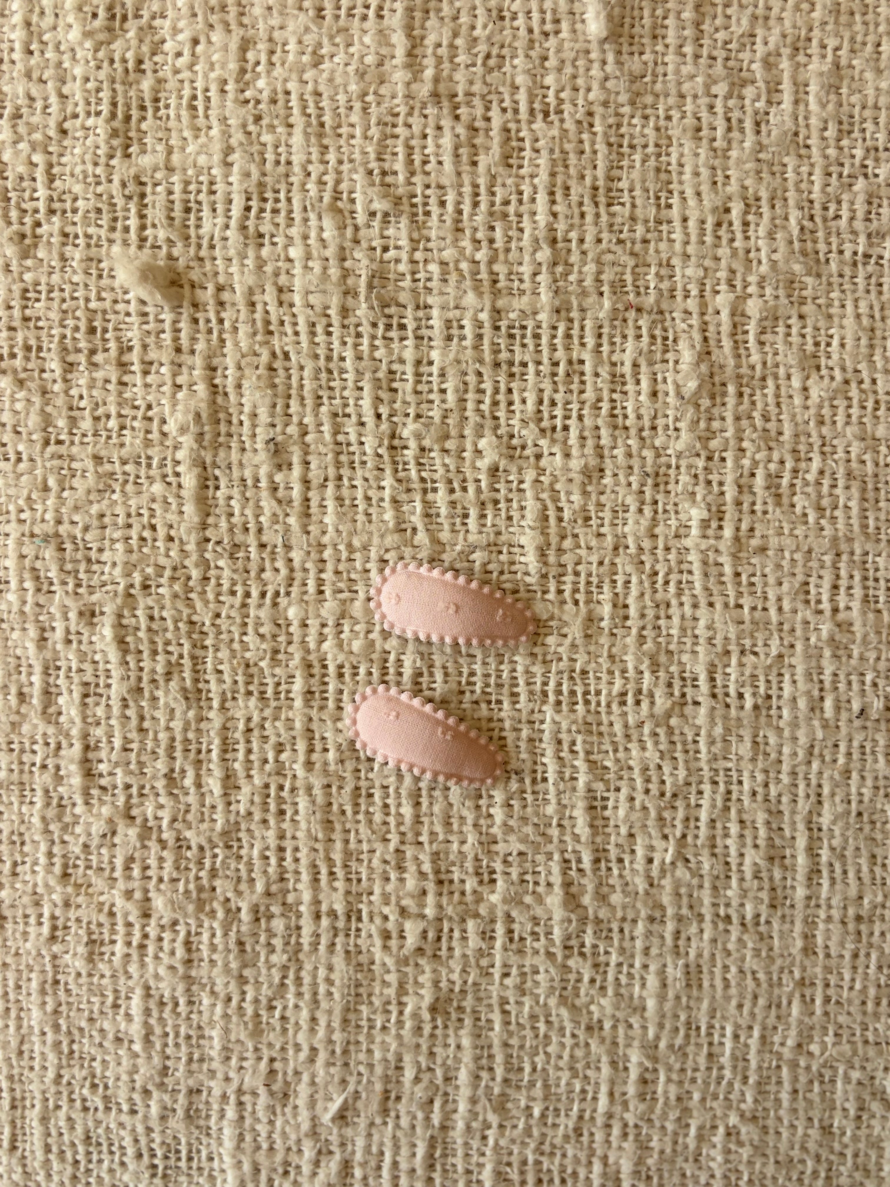 2 baby hairclips plummet pink