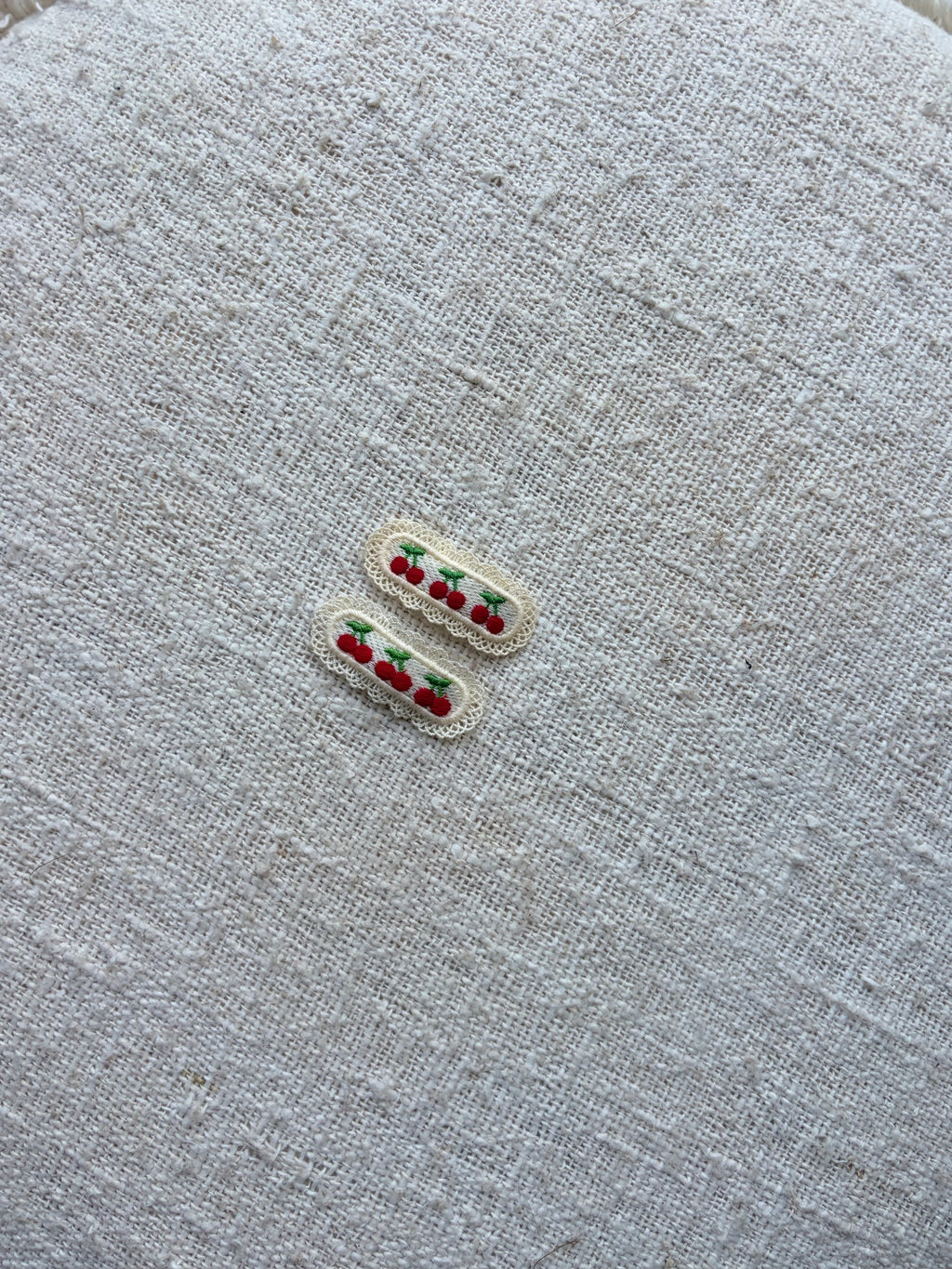 Cherry girly 2 hair clips oval