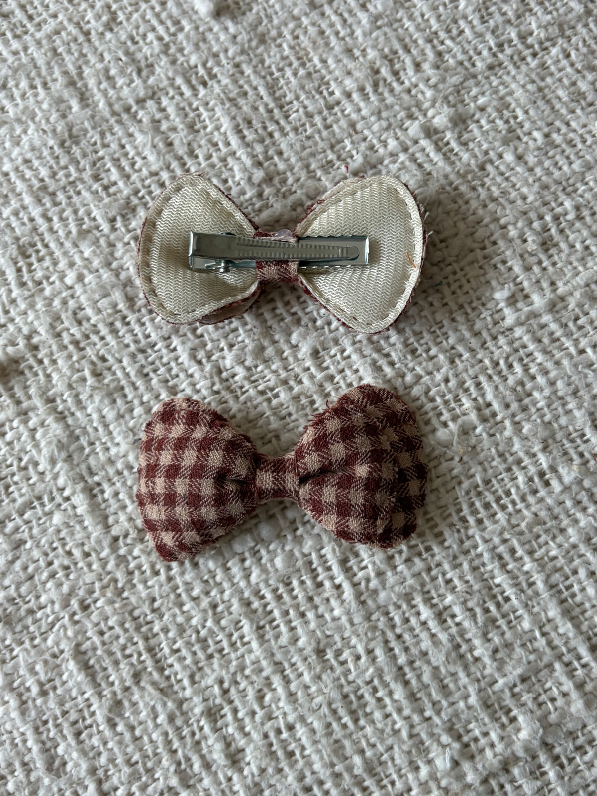2 bow hair clips brown