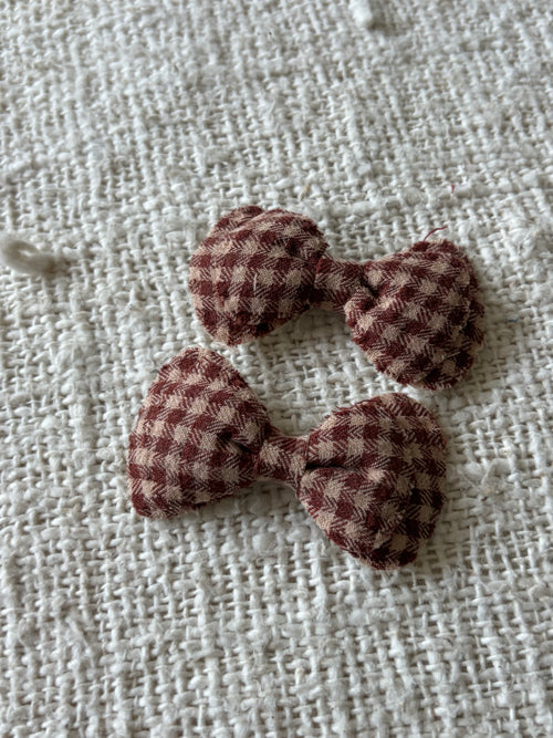 2 bow hair clips brown