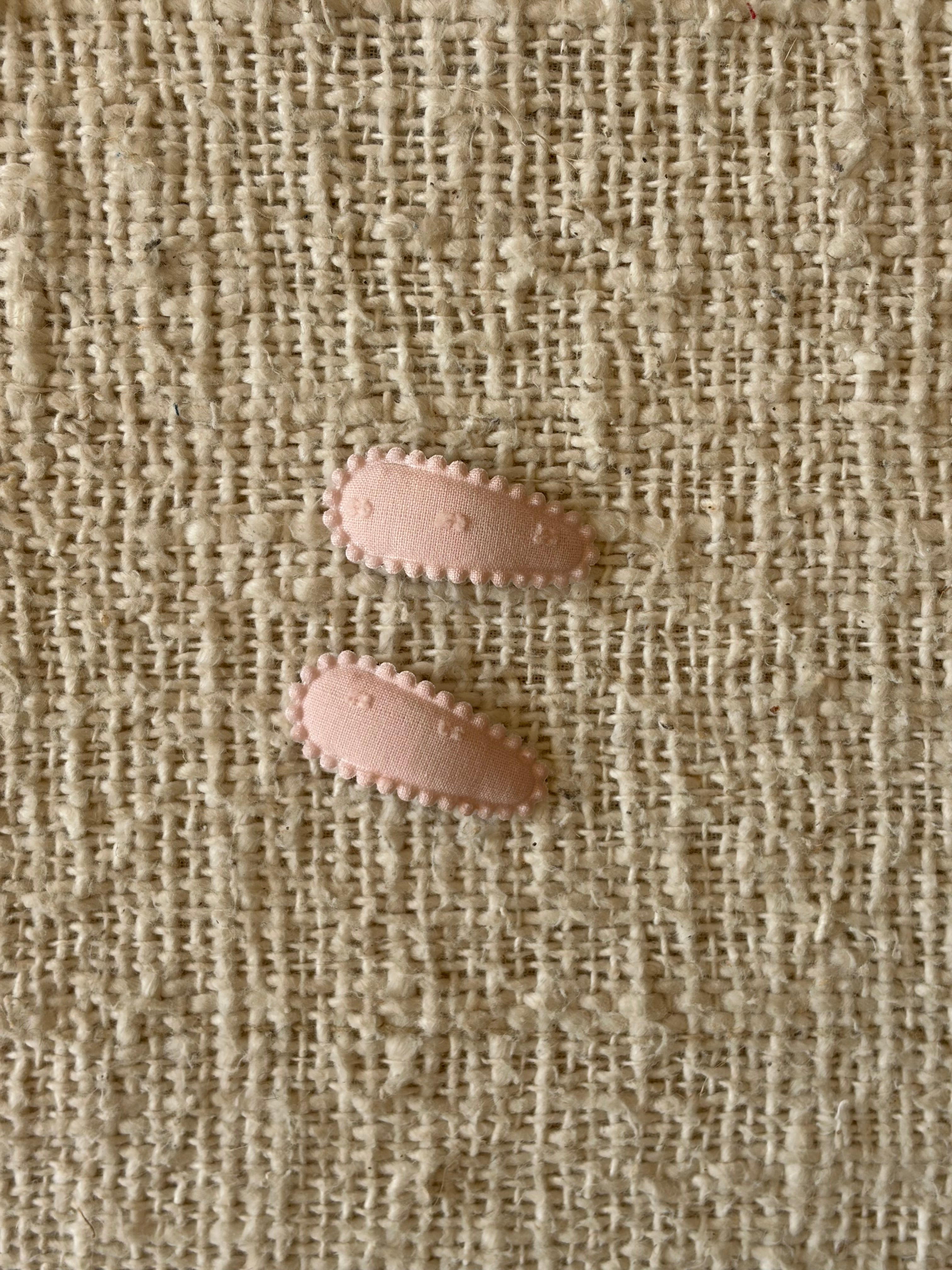 2 baby hairclips plummet pink
