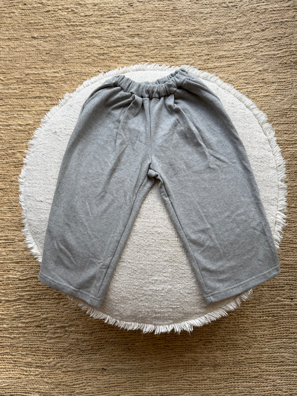 Grey wide jogging