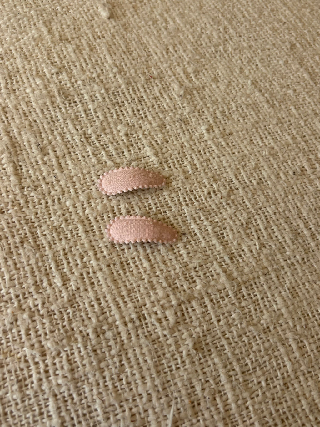 2 baby hairclips plummet pink