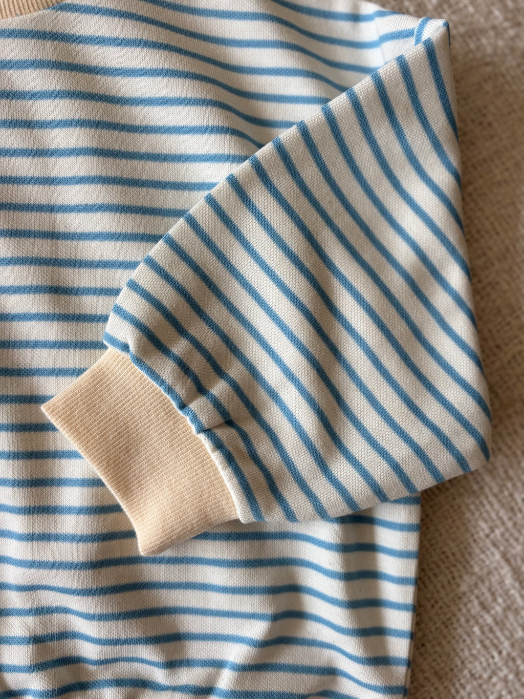 Oversize striped sweater - light blue