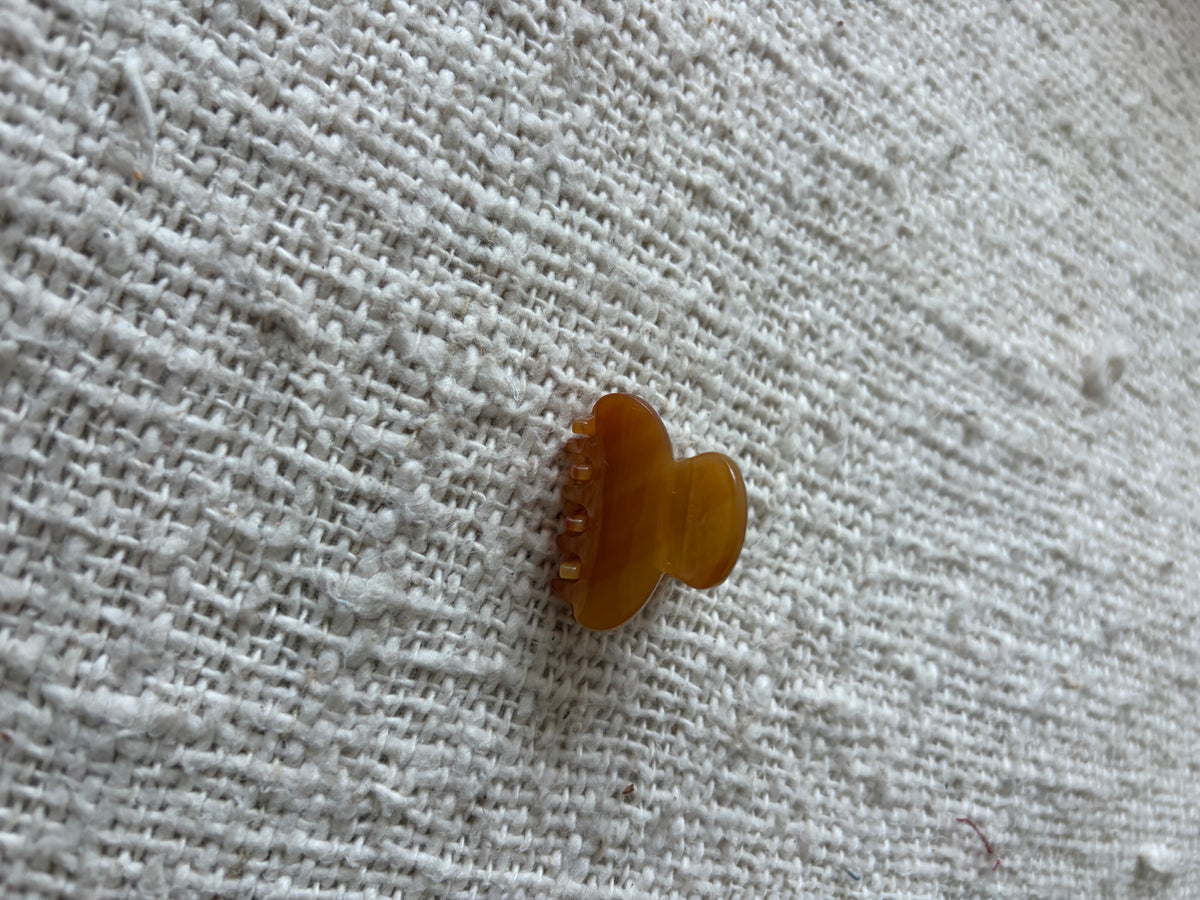 Hair clip - camel