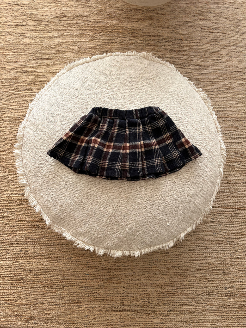 Check skirt