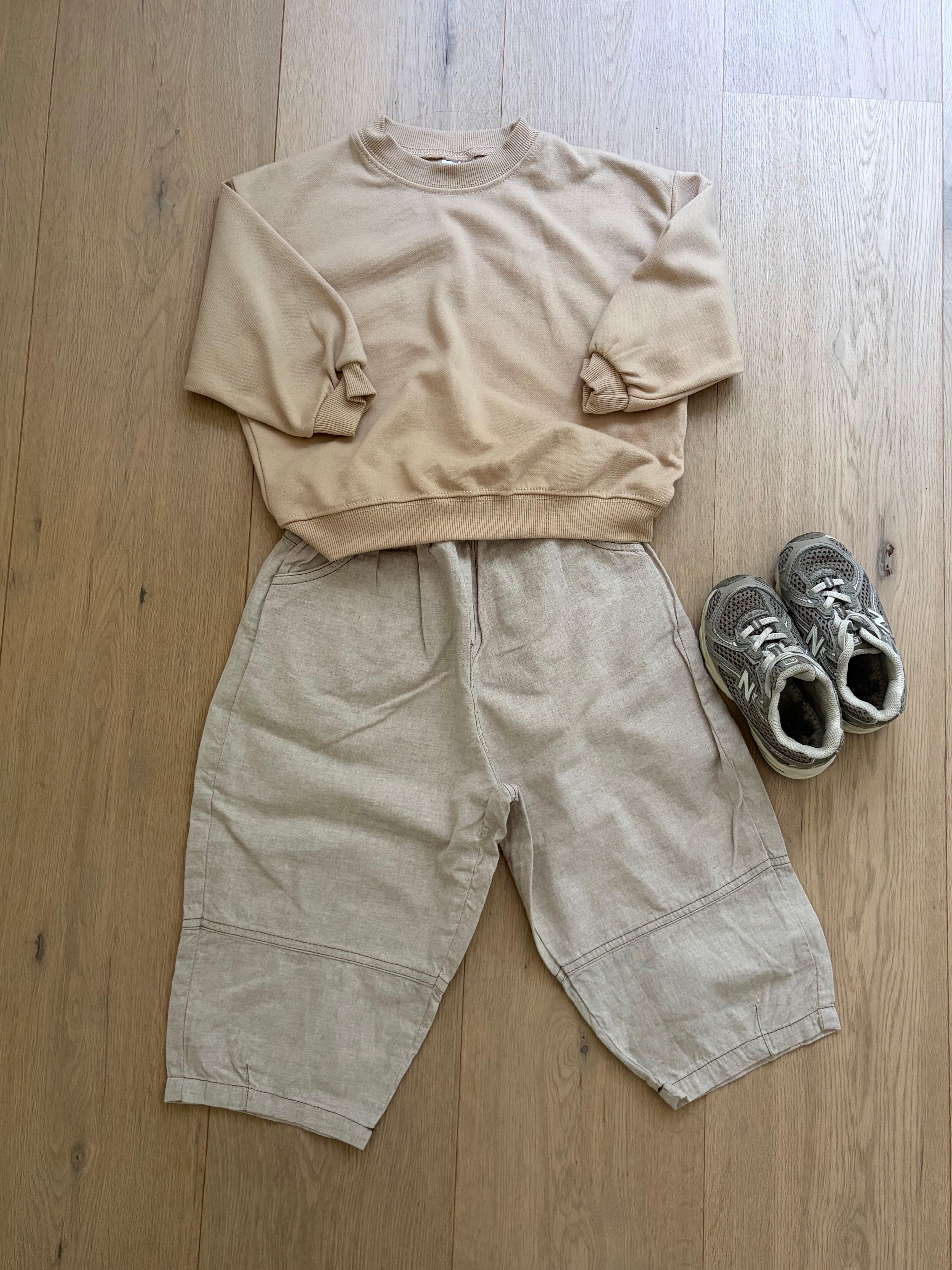 Cool beige baggy pants