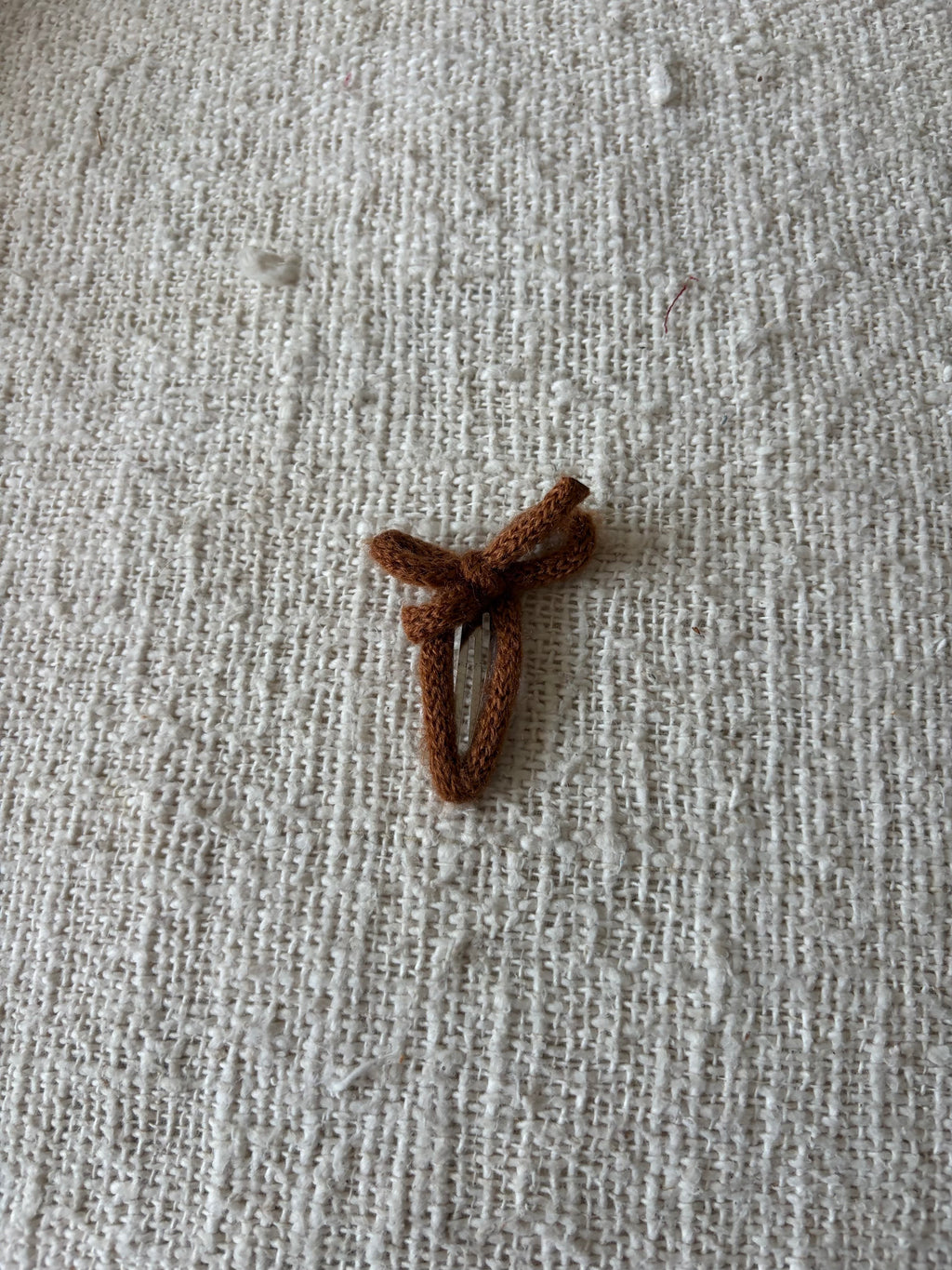 Bow pin