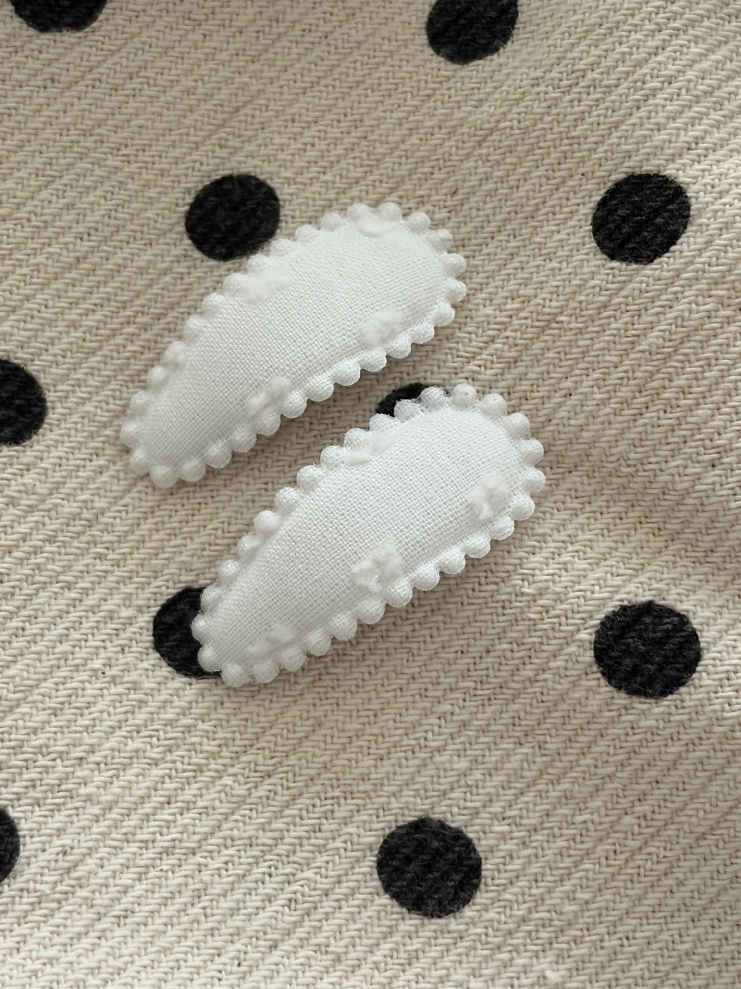 2 baby hairclips plummet white