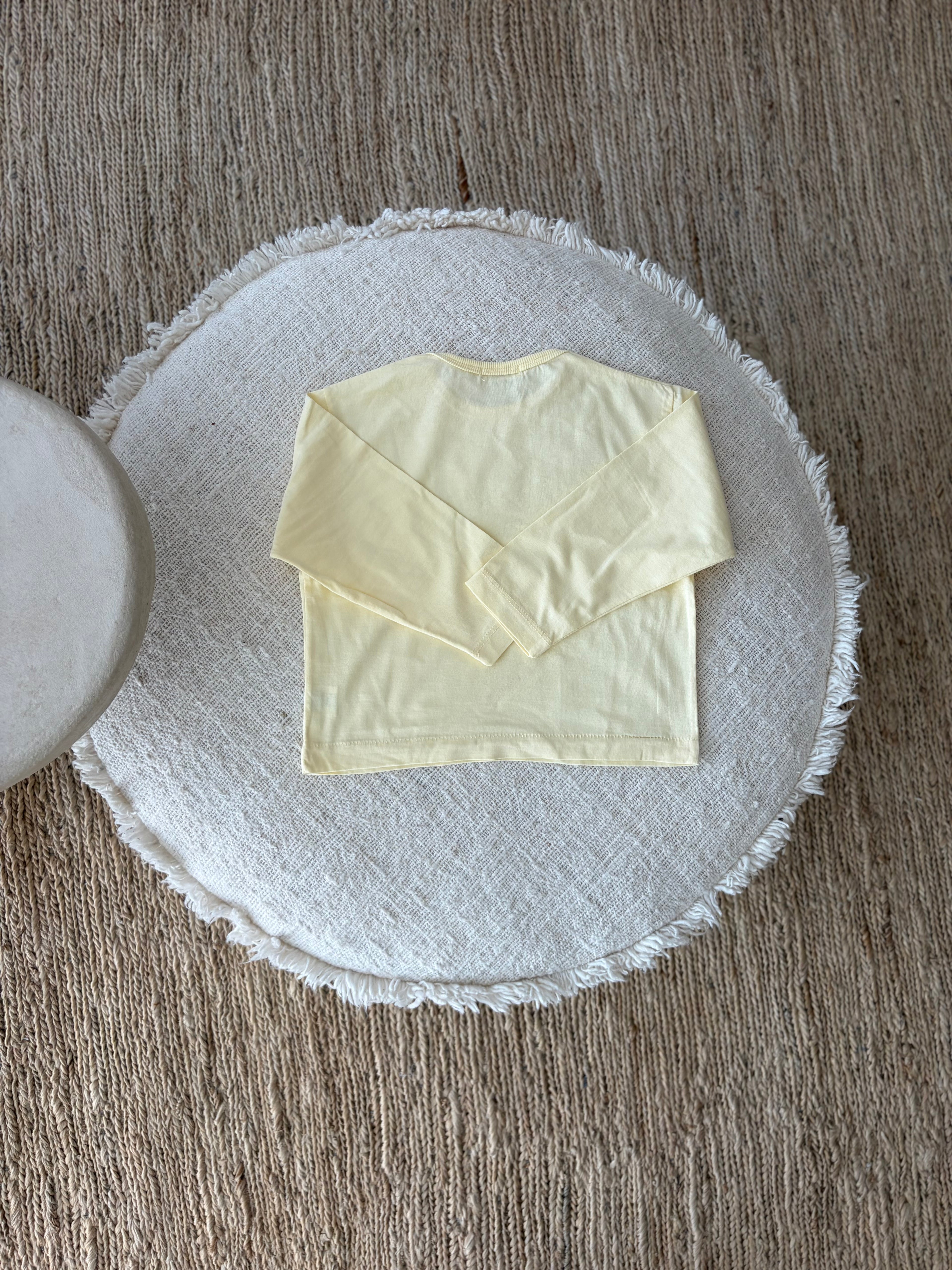 Butter yellow longsleeve - light sweater