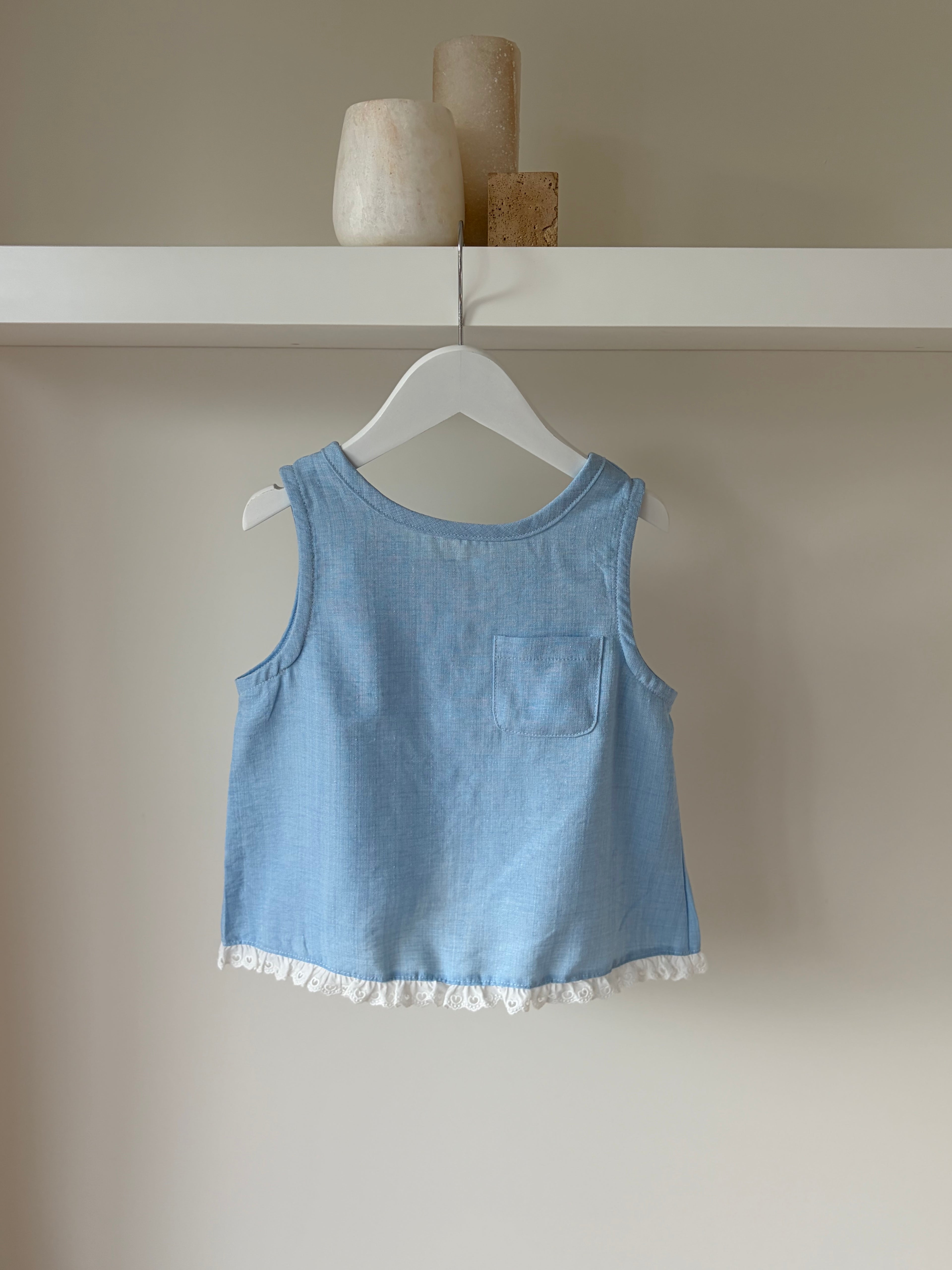Louise split top Baby blue or Ivory