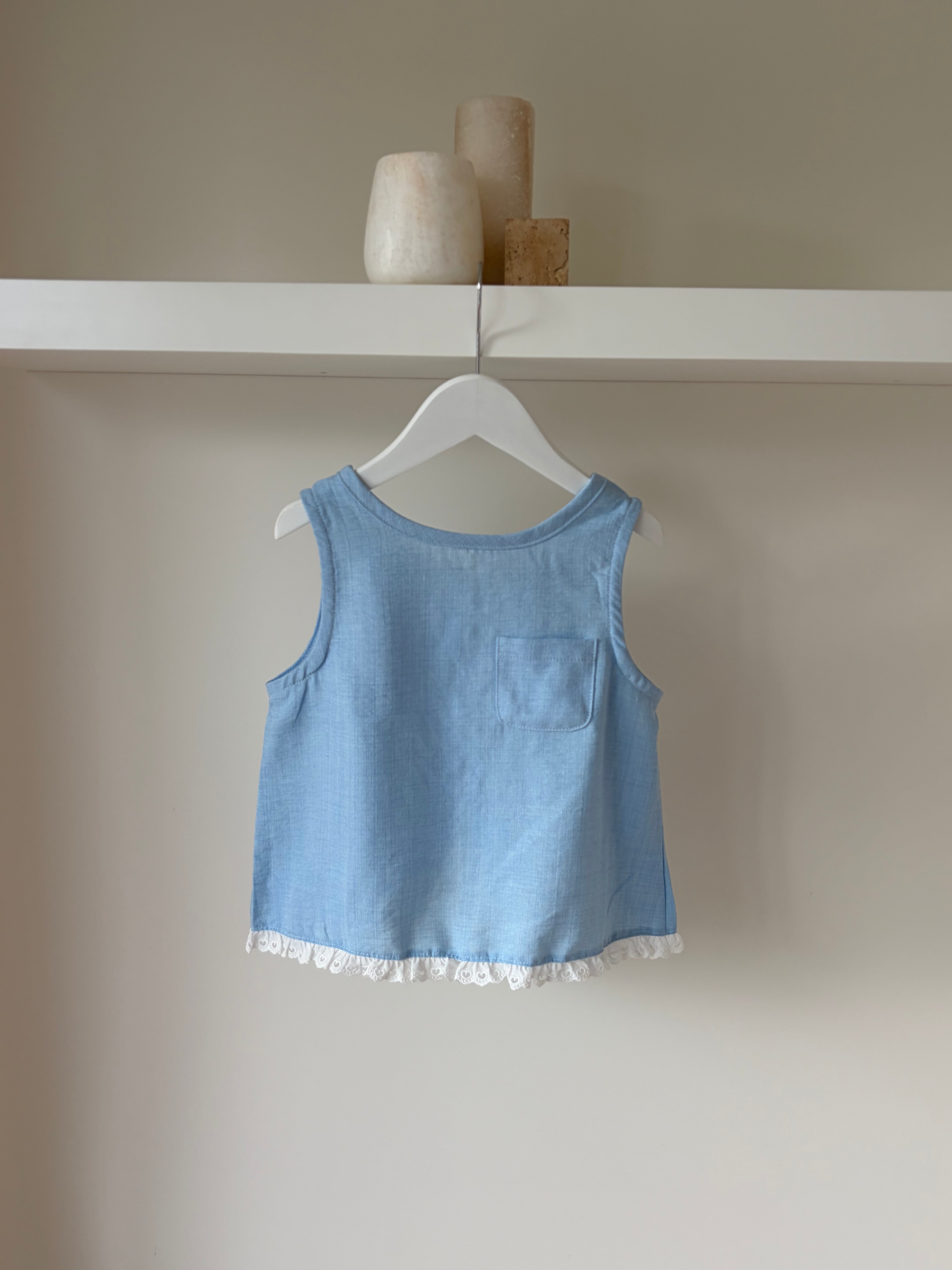 Louise split top Baby blue or Ivory