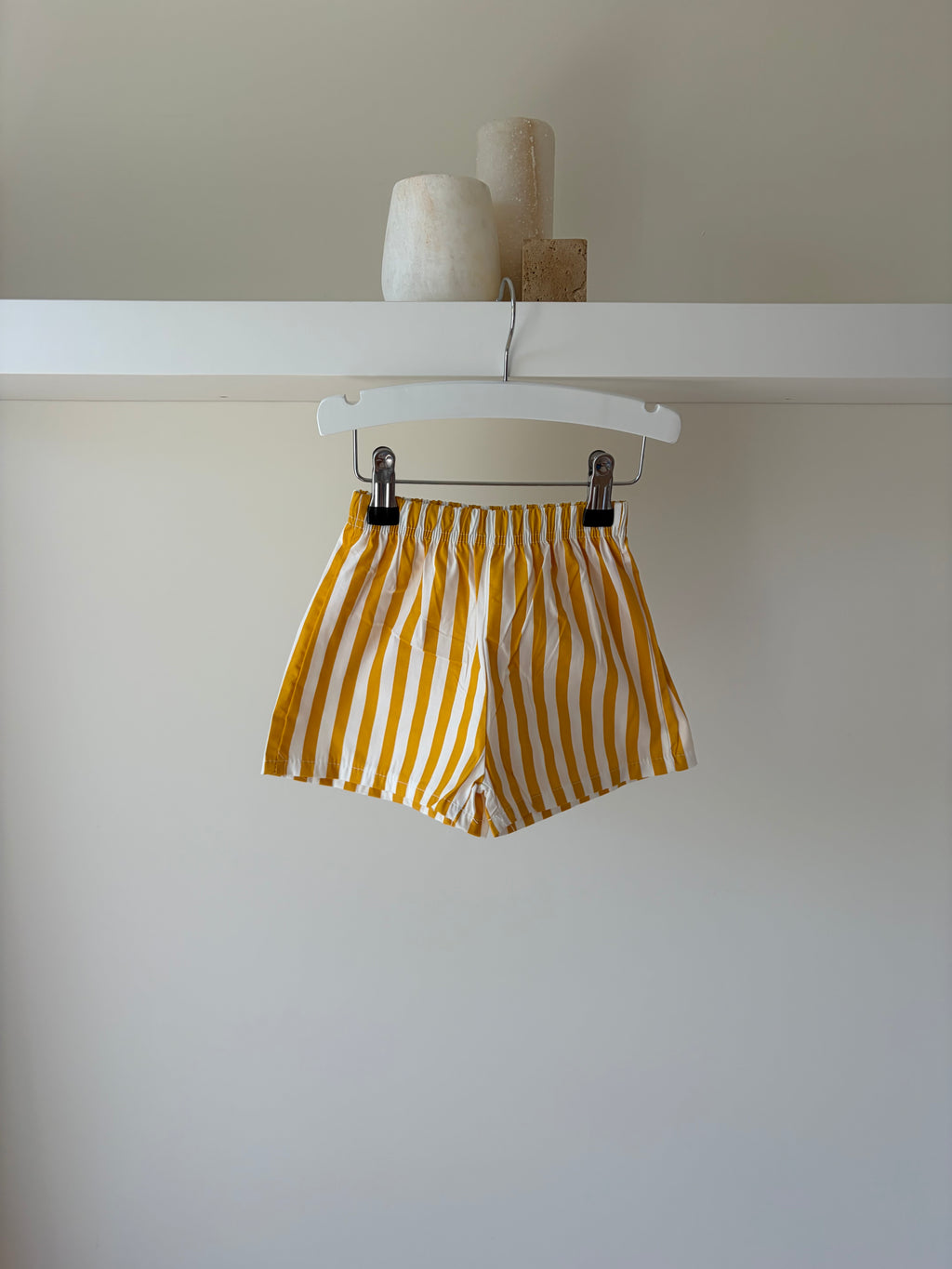 Striped short - yellow & white