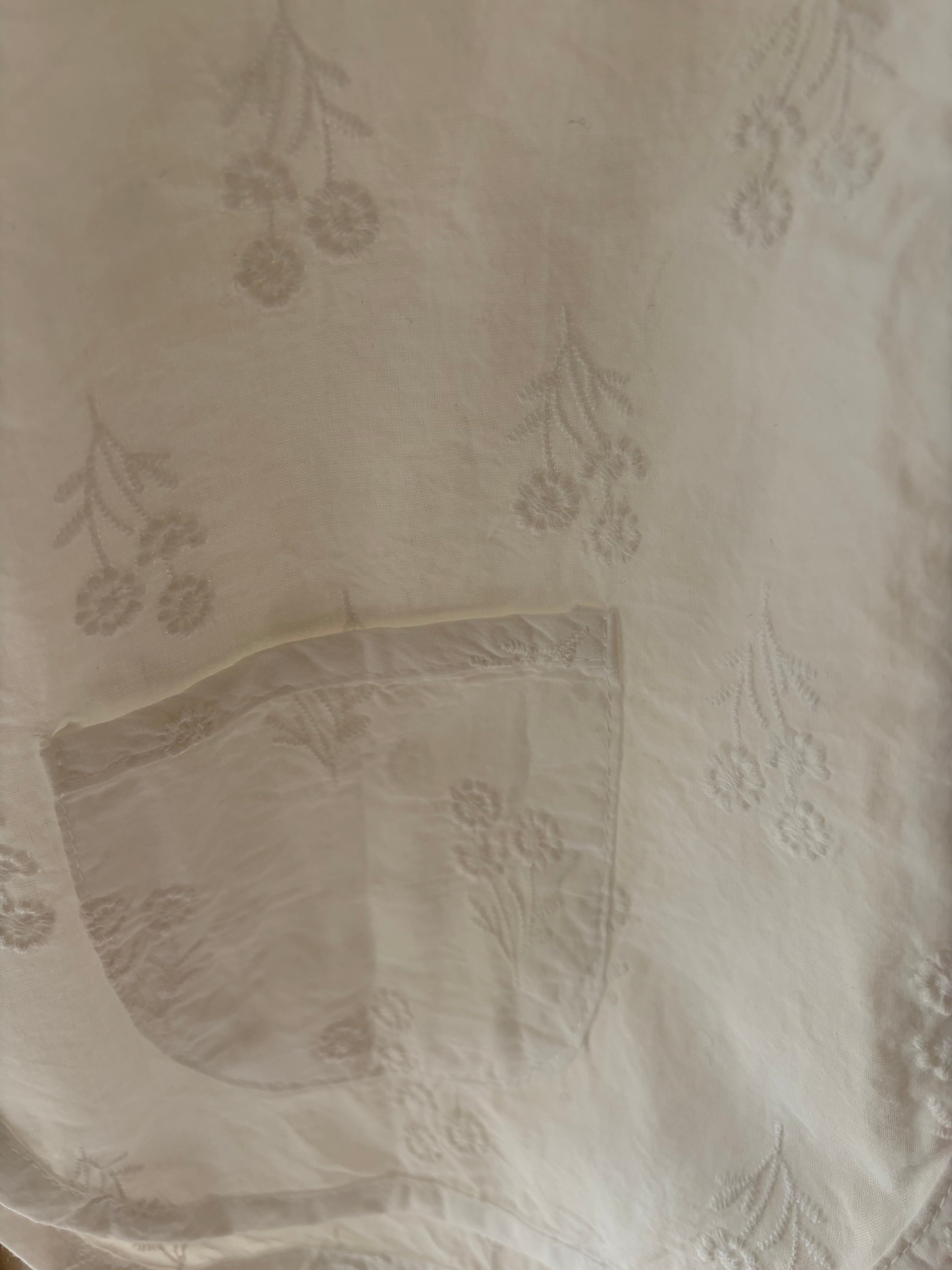 Embroidered cardigan - white