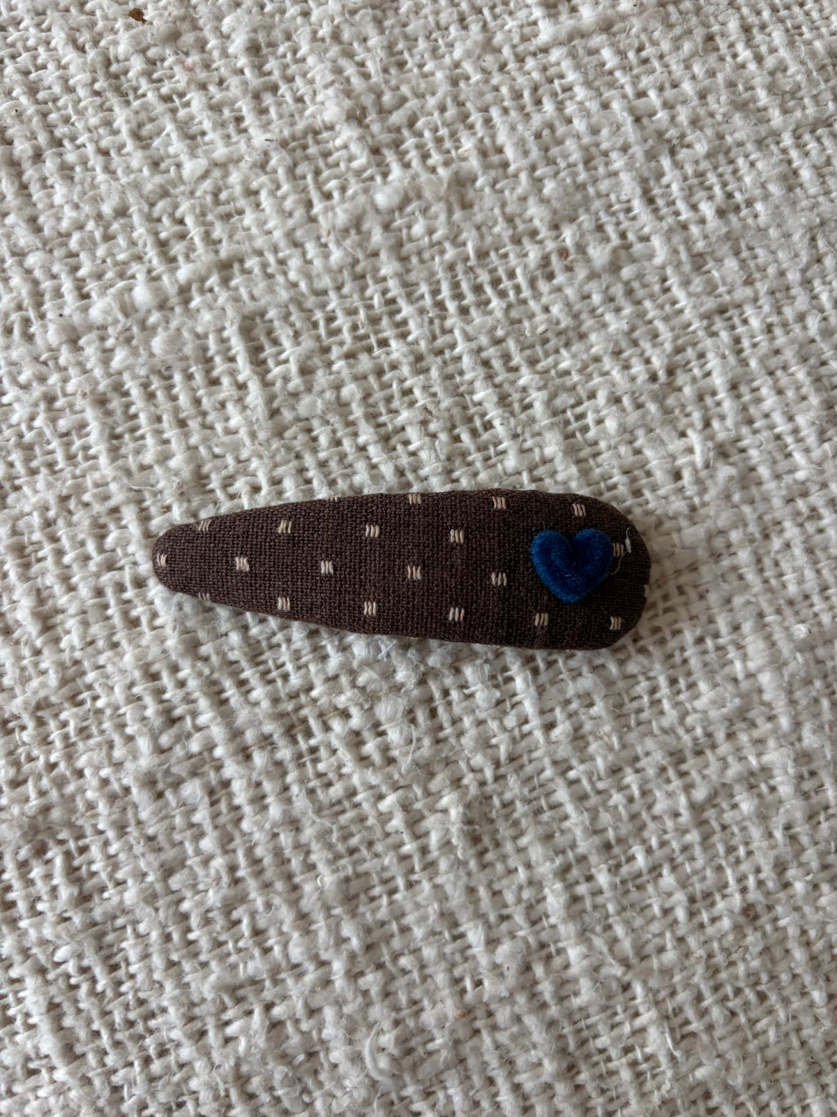Dotted heart hairclip