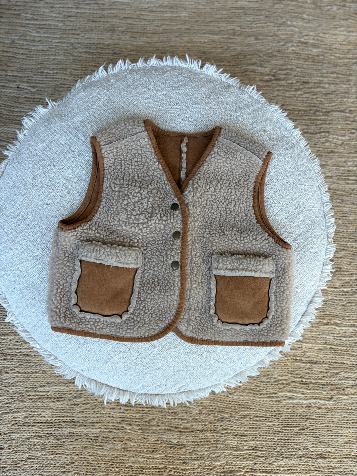 Reversible teddy bodywarmer