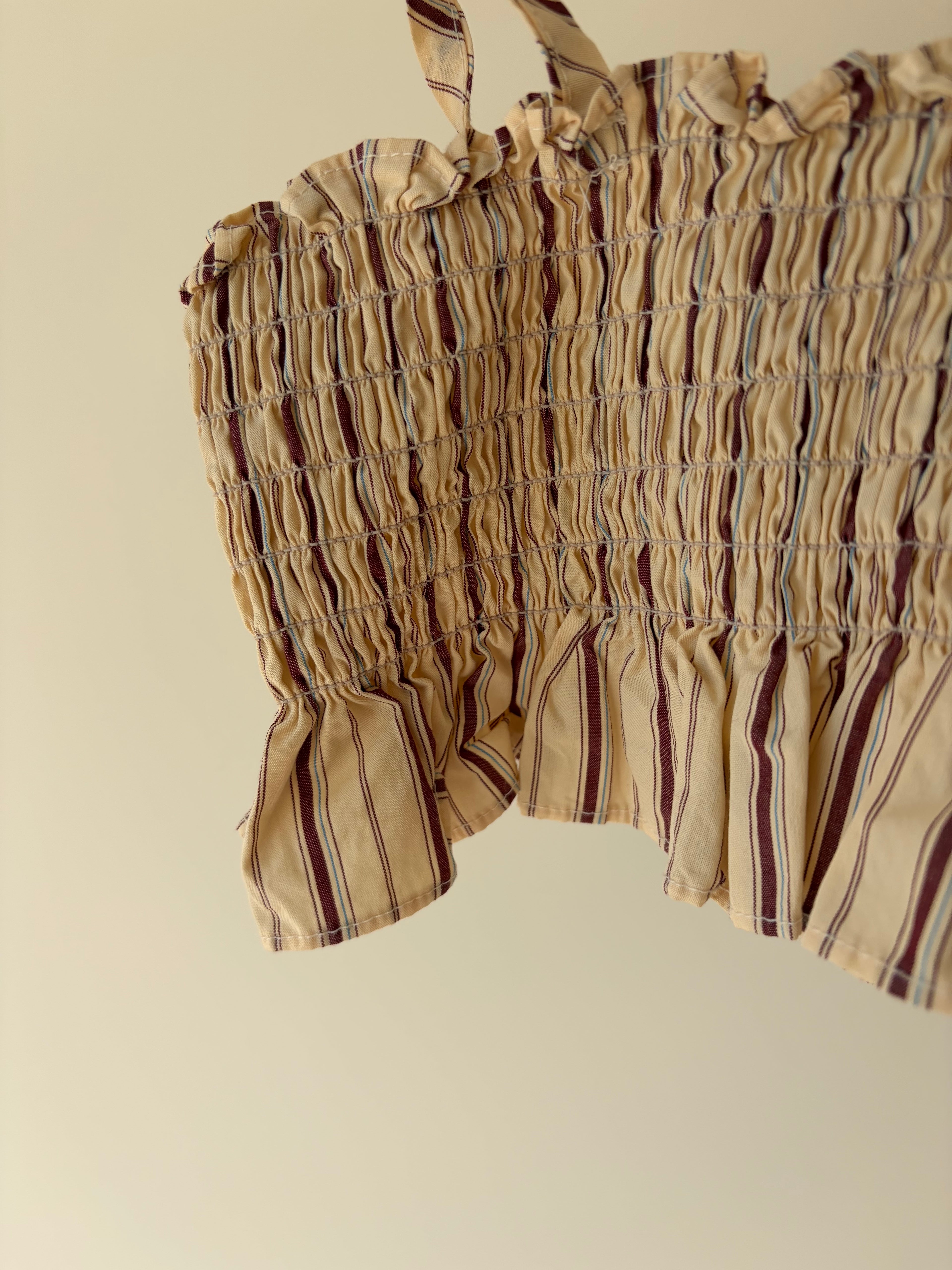 Chic striped top with ribbon details - beige