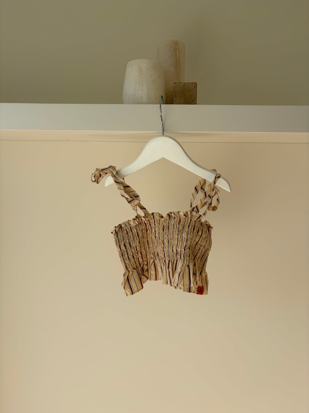 Chic striped top with ribbon details - beige