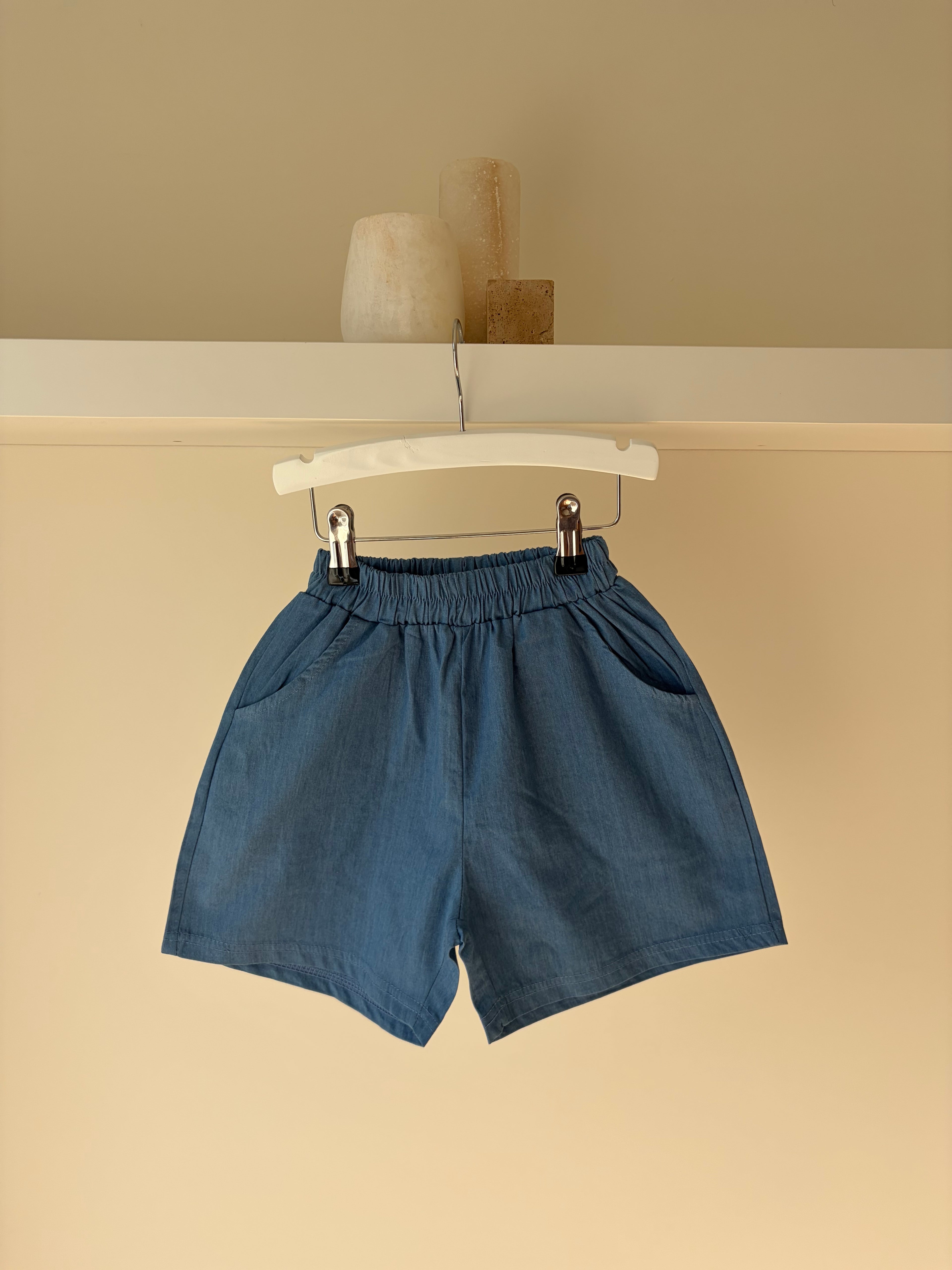 Blue short with pockets