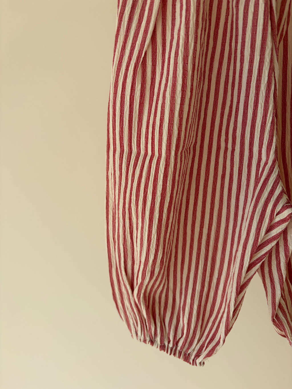 Striped bambi pants - red