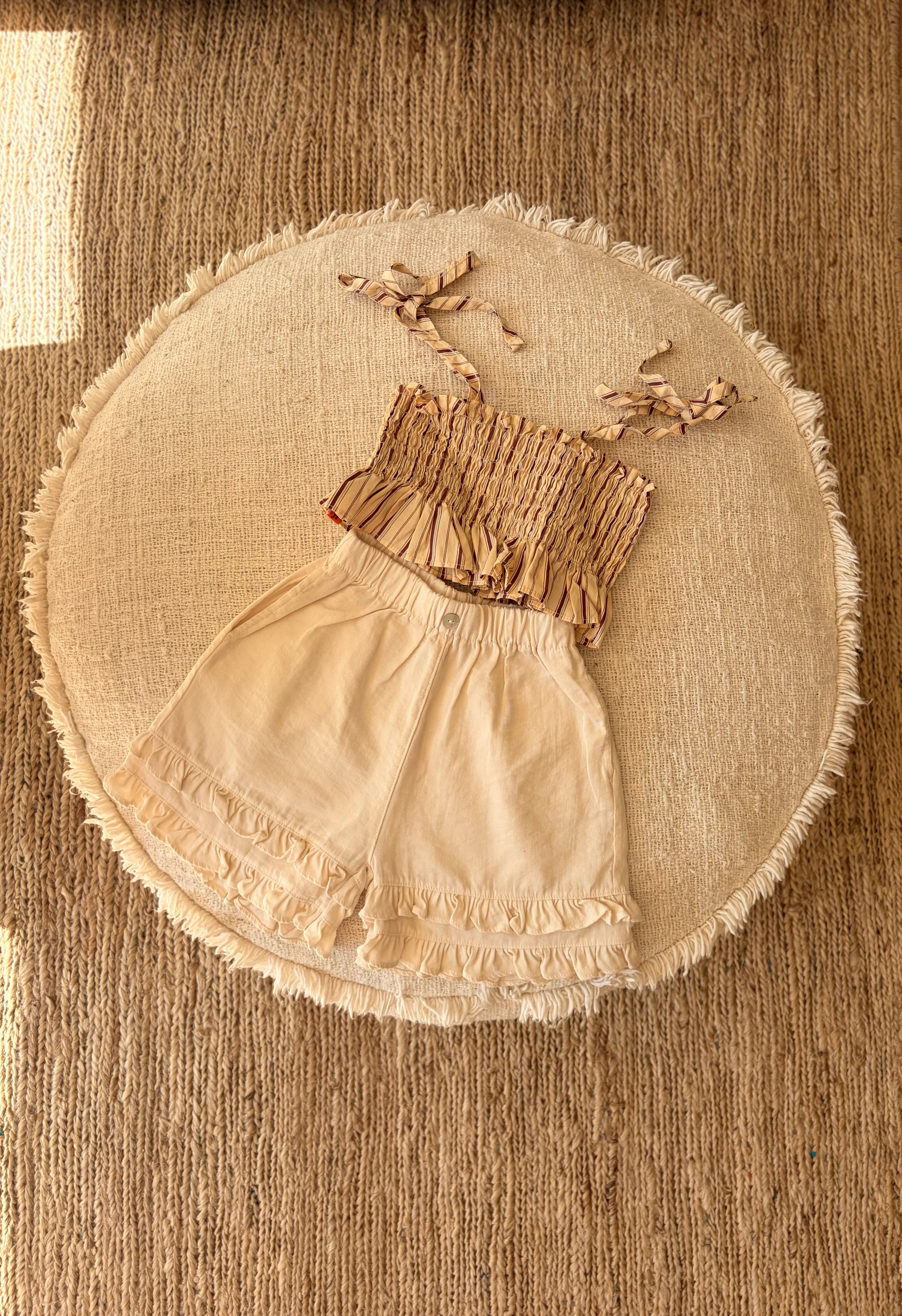 Chic striped top with ribbon details - beige